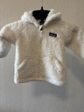 Patagonia Baby Furry Friends Hoodie Fleece Jacket Size 6 - 12 months